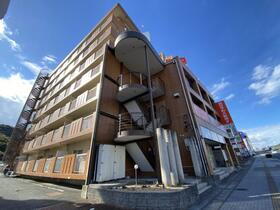 高岡中村コーポＩ 8階建