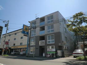 北海道札幌市東区北二十三条東１３ 4階建 築10年