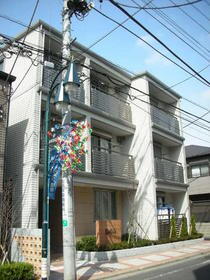 東京都板橋区幸町 3階建 築17年9ヶ月