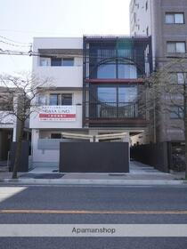 愛知県名古屋市千種区小松町５ 3階建 