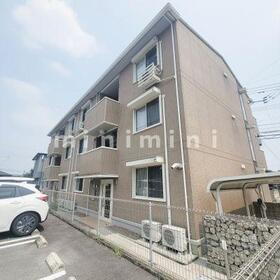 熊本県熊本市西区島崎５ 3階建