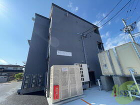 宮城県岩沼市二木２ 3階建 築1年未満