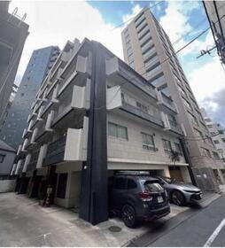 東京都文京区本郷３ 地上7階地下1階建