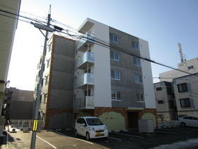 北海道札幌市東区北十条東１５ 5階建 築8年7ヶ月