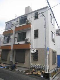 東京都板橋区中丸町 築9年8ヶ月 3階建