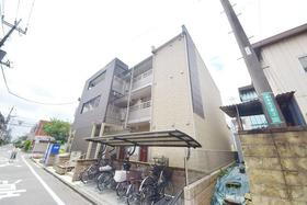 埼玉県さいたま市南区曲本５ 3階建 築6年4ヶ月