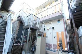 神奈川県横浜市鶴見区下末吉１ 2階建 築4年4ヶ月