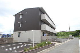 福岡県糟屋郡粕屋町原町１ 3階建