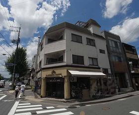 コーポ満田 3階建