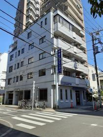 東京都北区赤羽２ 6階建