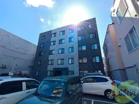北海道札幌市中央区南十四条西７ 5階建 築2年5ヶ月