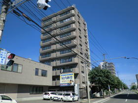 北海道札幌市東区北二十条東１５ 地上10階地下1階建 築22年8ヶ月