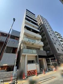 東京都荒川区西日暮里６ 10階建 築2年3ヶ月