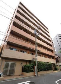 東京都港区芝浦１ 8階建
