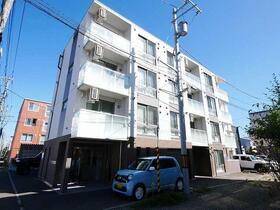 北海道札幌市中央区南十二条西１７ 賃貸マンション