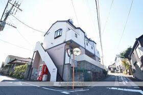 アールズコート春日