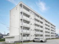 富山県黒部市金屋 5階建 築53年11ヶ月