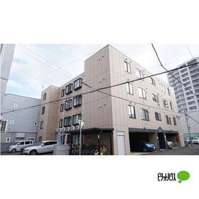 北海道札幌市白石区菊水五条３ 4階建 築23年11ヶ月