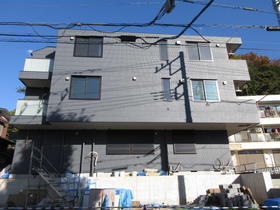 神奈川県横浜市神奈川区西寺尾２ 3階建 築1年7ヶ月