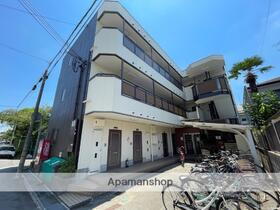 兵庫県西宮市里中町２ 3階建