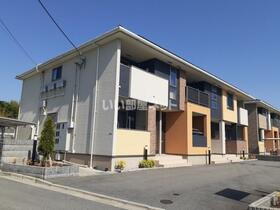 兵庫県西宮市山口町名来１ 2階建