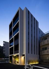 東京都北区赤羽西１ 5階建 築2年3ヶ月