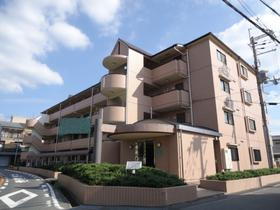 メルベーユ桜丘 4階建