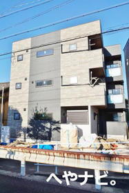 愛知県名古屋市緑区鳴海町字本町 3階建 築2年7ヶ月
