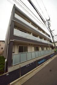 東京都北区栄町 3階建 築7年10ヶ月