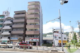 兵庫県神戸市東灘区田中町３ 8階建