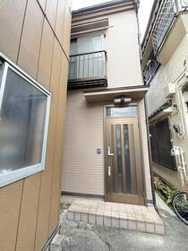 東京都江戸川区東松本１ 2階建 築26年2ヶ月