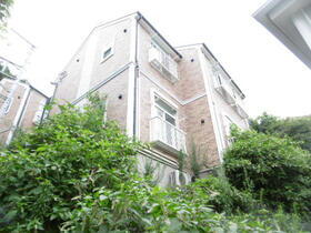 神奈川県横浜市鶴見区岸谷４ 築11年9ヶ月 2階建