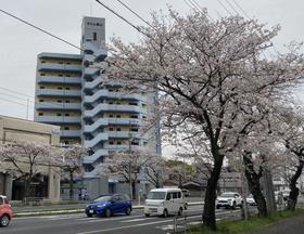 カルム徳山 10階建