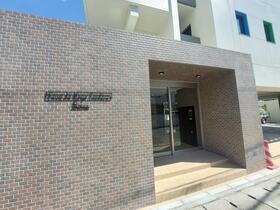 福岡県福岡市東区筥松１ 4階建 