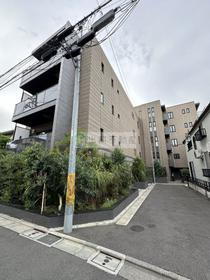 東京都豊島区目白２ 5階建 築3年11ヶ月