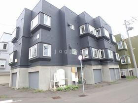 ＹＴＳ４０ 地上2階地下1階建