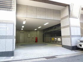 兵庫県神戸市中央区加納町２ 13階建 築19年6ヶ月