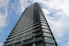 ＴＨＥ　ＴＯＷＥＲ　ＪＵＪＯ