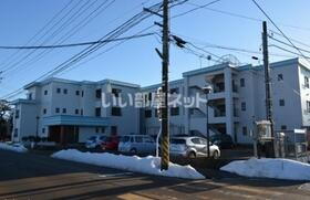 新潟県長岡市川崎１ 3階建 築37年9ヶ月