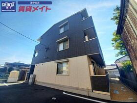 三重県津市八町１ 賃貸アパート