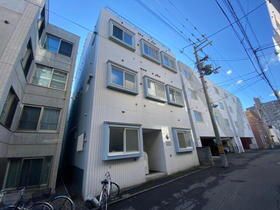 北海道札幌市中央区南八条西１３ 3階建 築35年1ヶ月