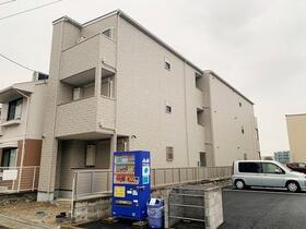 兵庫県尼崎市若王寺１ 3階建 築2年7ヶ月