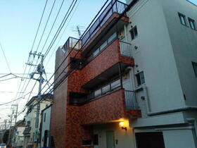 東京都中野区上高田５ 3階建