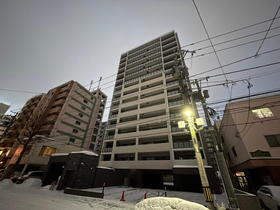 北海道札幌市北区北二十三条西３ 15階建 築1年未満