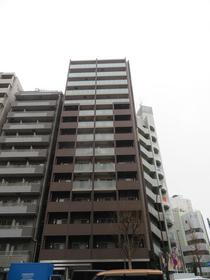 東京都新宿区北新宿１ 15階建