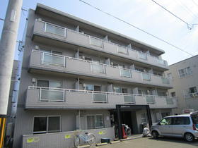 北海道札幌市北区北二十六条西８ 4階建 築32年10ヶ月