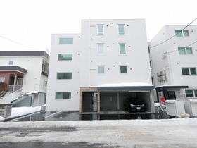 北海道札幌市西区発寒八条１０ 4階建 築3年6ヶ月