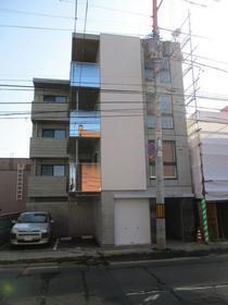 北海道札幌市中央区南六条西１２ 4階建 築5年5ヶ月