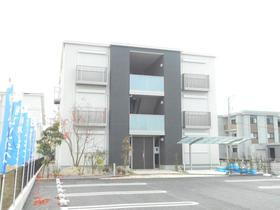 熊本県熊本市南区田井島３ 3階建 築8年8ヶ月