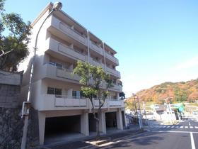 兵庫県神戸市須磨区白川台５ 5階建